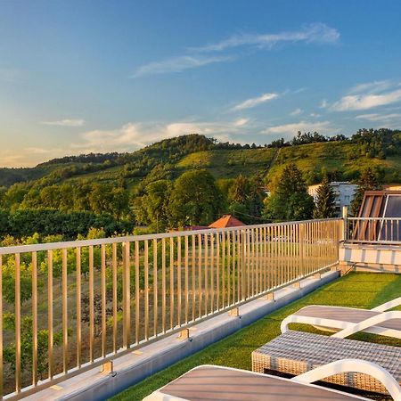 Contemporary Apartment With Rooftop Terrace In Maribor Bagian luar foto