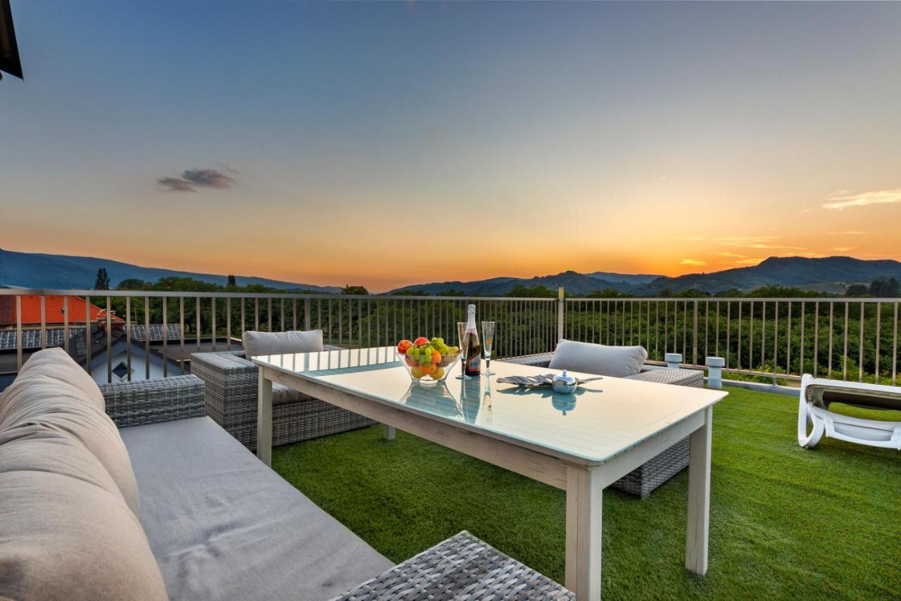 Contemporary Apartment With Rooftop Terrace In Maribor Bagian luar foto