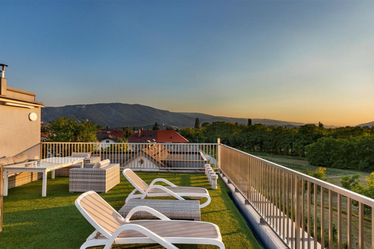Contemporary Apartment With Rooftop Terrace In Maribor Bagian luar foto